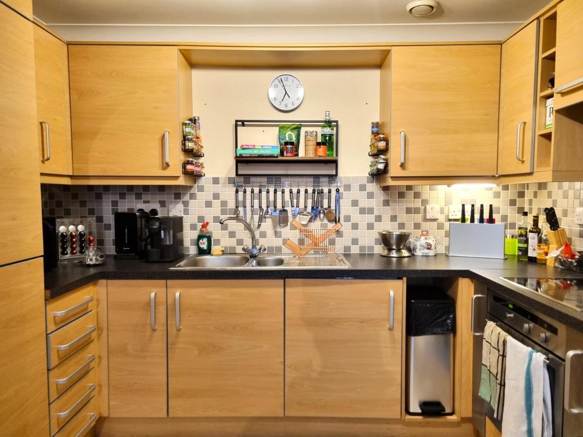 The Belmont, Old Town Apartment Суиндън Екстериор снимка