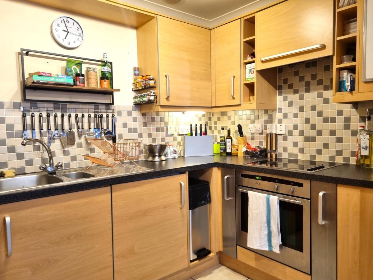 The Belmont, Old Town Apartment Суиндън Екстериор снимка
